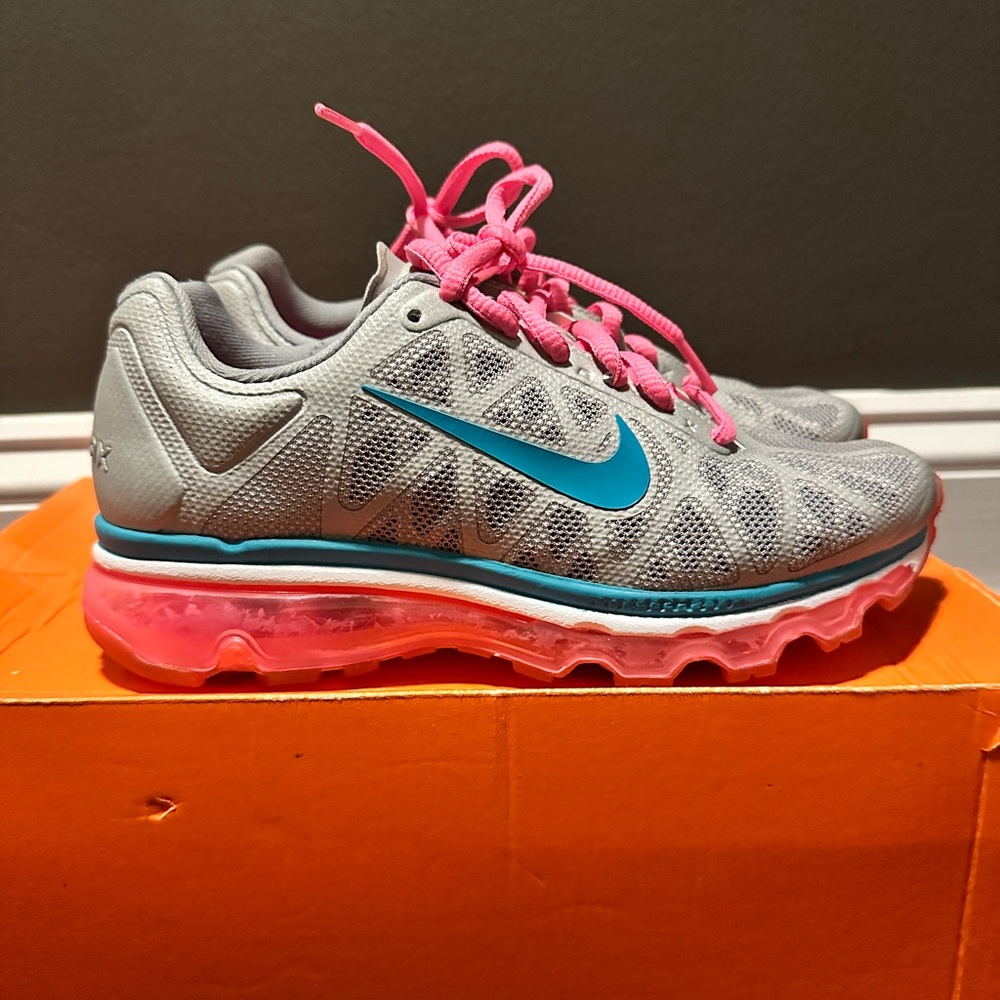 Nike Air Max | Kids SZ 3.5 | Gray and Pink Athletic Shoes with Blue Swoosh